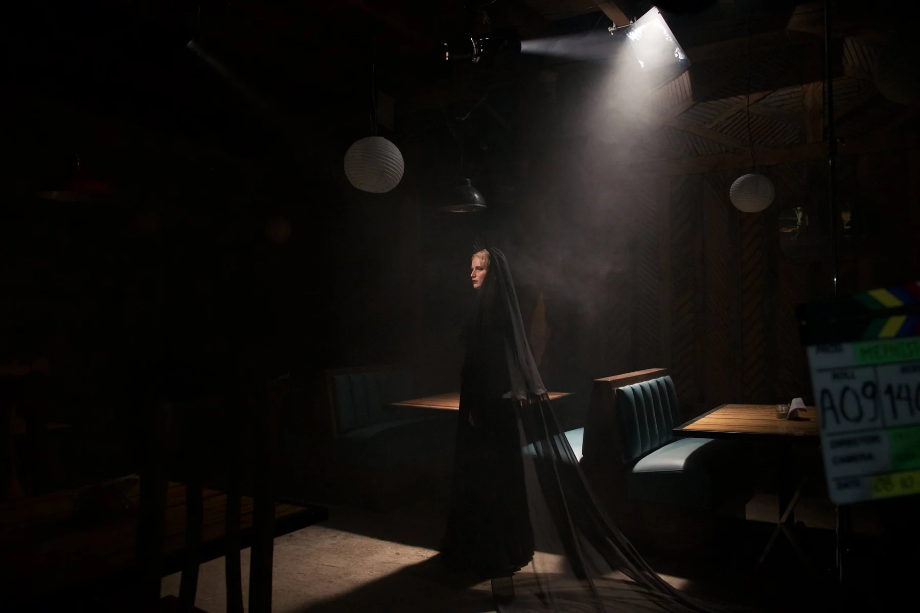 Fotograma interior en claroscuro de Mephisto